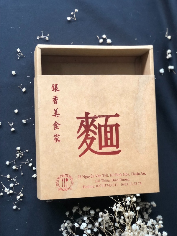 Sử dụng dạng hộp cứng giúp tăng giá trị sản phẩm, bảo vệ hàng hóa tốt hơn